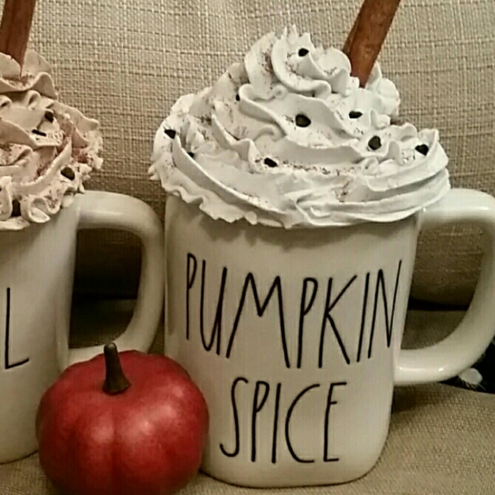 🍁Sold! Rae Dunn Pumpkin Spice mug w/ topper☕